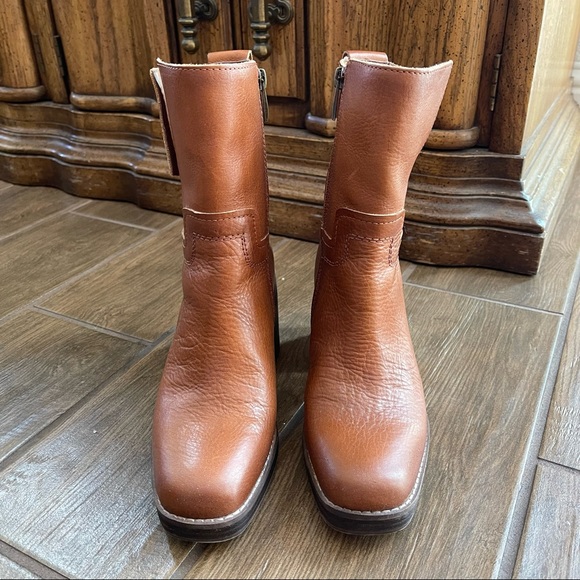 NWOT Franco Sarto Hard Finished Leather Boots 2in heels, side zip, brown - Picture 12 of 14